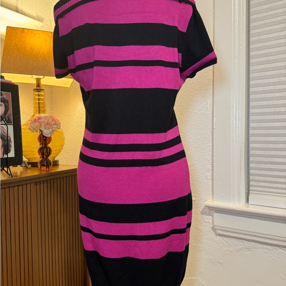 Say What Women's V-Neck Short Sleeve Sweater Dress - Picture 11 of 13